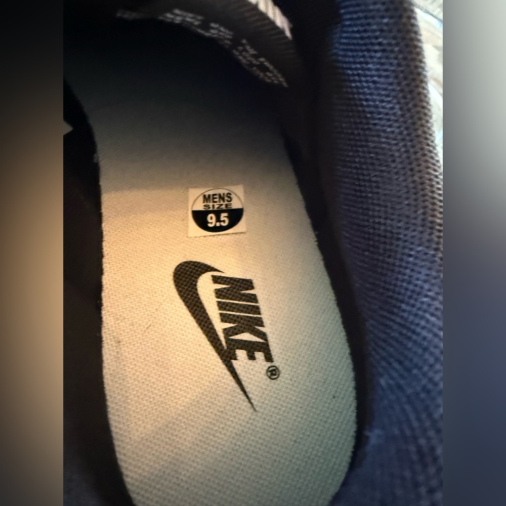 BRAND NEW IN BOX MEN’S 9.5 NIKE DUNK LOW RETROS-BLACK & WHITE - Picture 3 of 13